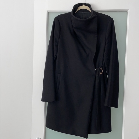 Massimo Dutti Wool-Blend Wrap Coat – Size 6 – Black - Picture 2 of 3